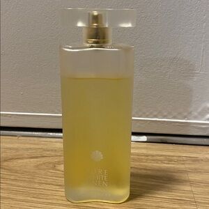 Estee Lauder Pure White Linen